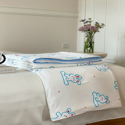 91家纺网 家纺一手货源 找家纺 华超针织 2025新款锦氨凉感夏被夏凉被空调被 兔斯基