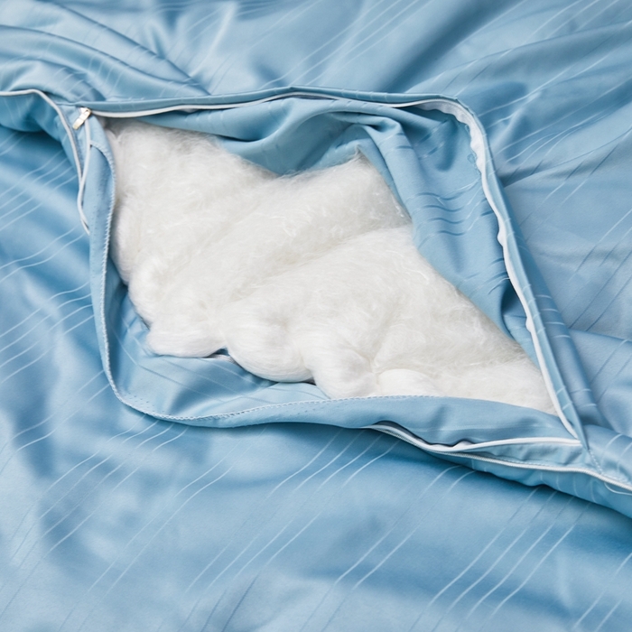 91家纺网 家纺一手货源 找家纺 金同成家纺 2025新款缎条蚕丝被春秋被子母被冬被子被芯 远山蓝