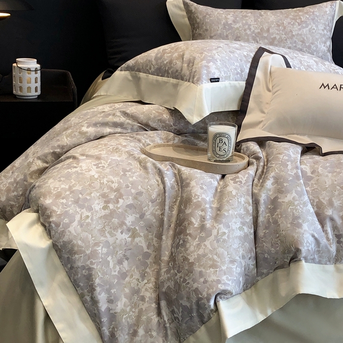 91家纺网 家纺一手货源 找家纺 佳汐蓝2025新款典雅诗意花卉全棉印花四件套券后不低于438/458元 馥雅铃兰-月灰蓝