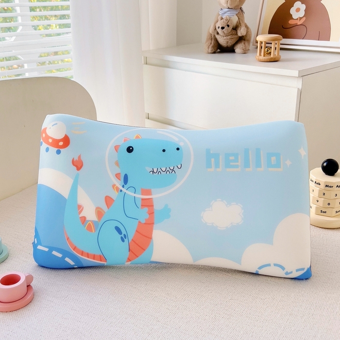 91家纺网 家纺一手货源 找家纺 2025新款卡通凉感丝亲肤枕 太空恐龙50*30*4 