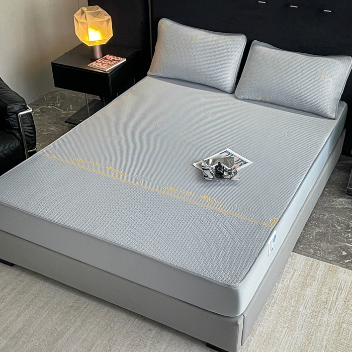 91家纺网 家纺一手货源 找家纺 2025新款提花冰豆豆凉席床笠床席三件套幸运草系列 幸运草-灰