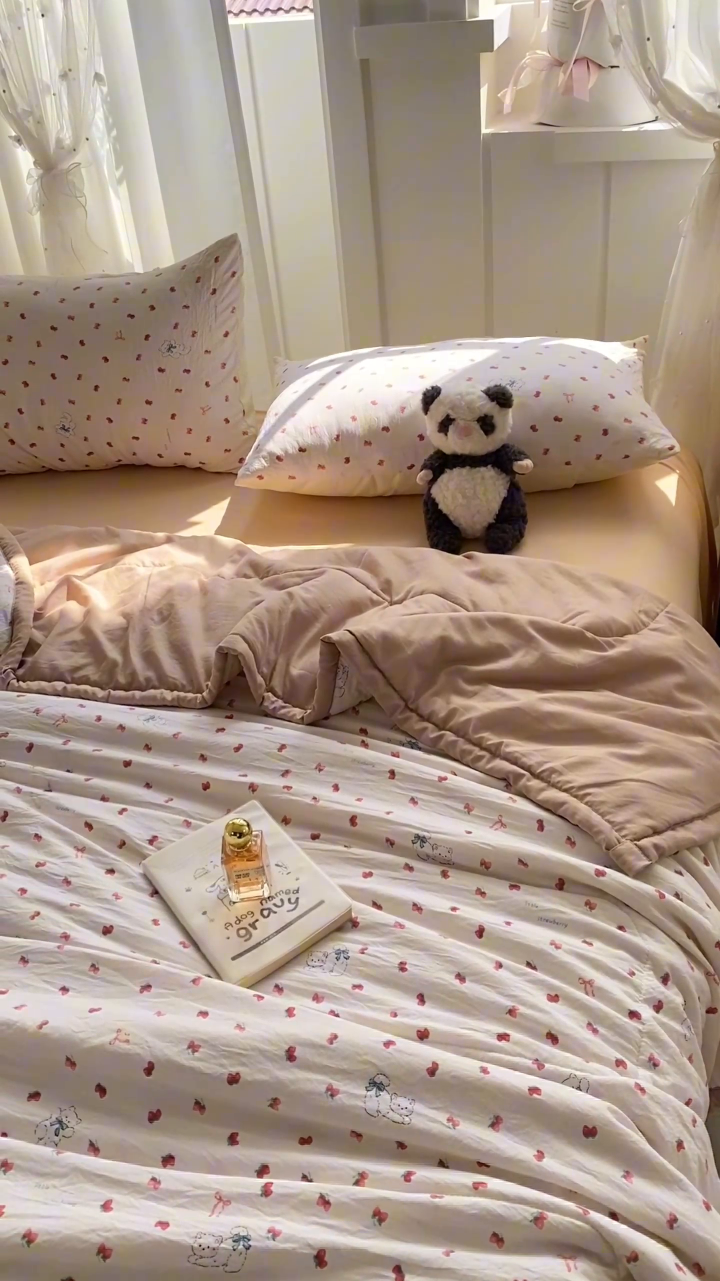 91家纺网 家纺一手货源 找家纺 2025梦初语新款水洗棉印花棉花被 草莓小熊