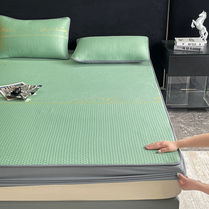 91家纺网 家纺一手货源 找家纺 2025新款提花冰豆豆凉席床笠床席三件套幸运草系列 幸运草-绿