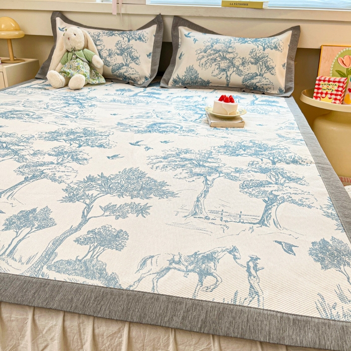 91家纺网 家纺一手货源 找家纺 迪乐妮 2025新款印花真冰藤冰凉席 丛林间-蓝