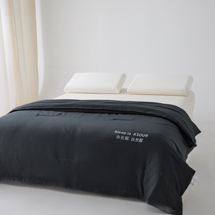 91家纺网 家纺一手货源 找家纺 闲鱼家纺 2025新款某朵同款深睡Pro夏被 自在眠  自然醒 深灰