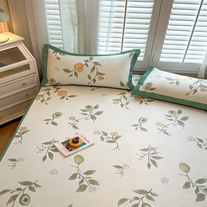 91家纺网 家纺一手货源 找家纺 迪乐妮 2025新款真冰藤印花床笠款凉席 牛油果