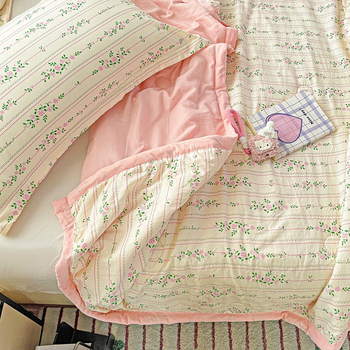 91家纺网 家纺一手货源 找家纺 富艺隆 2025新款水洗棉双层纱夏被 心跳回声