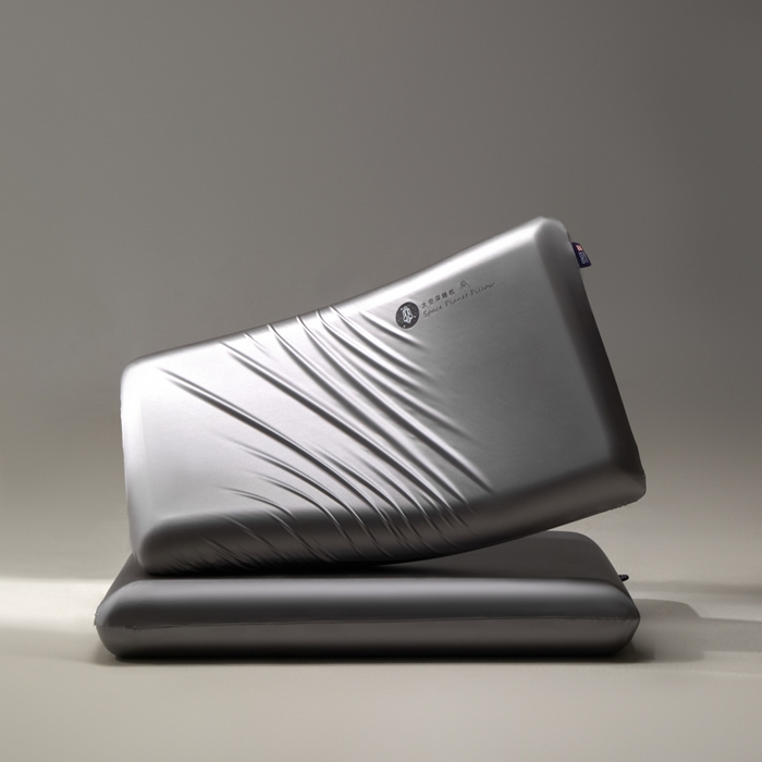 91家纺网 家纺一手货源 找家纺 蔻眠2025新款礼盒装太空深睡记忆枕芯零压护颈枕头 礼盒装-灰色42*70*10cm/只