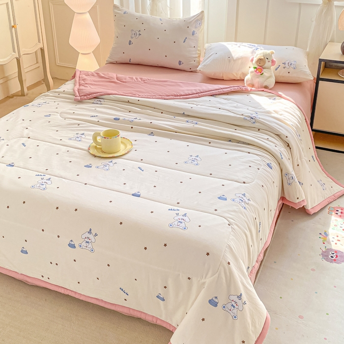 91家纺网 家纺一手货源 找家纺 2025梦初语新款水洗棉印花棉花被 冰淇淋小狗