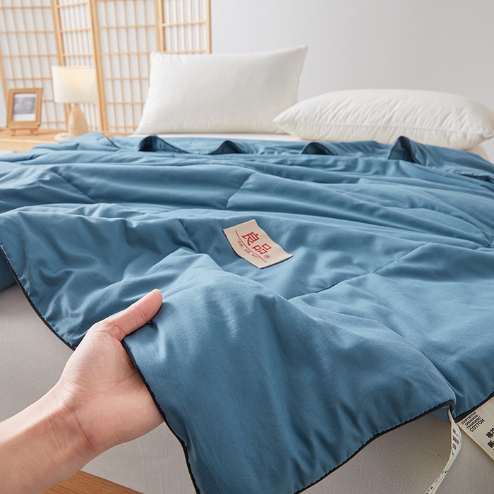 91家纺网 家纺一手货源 找家纺 熙宴家纺 2025新款纯色水洗棉新疆棉花夏被 冰蓝