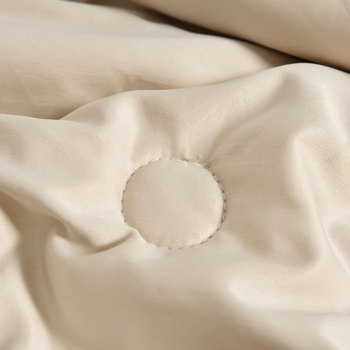 91家纺网 家纺一手货源 找家纺 优尚家纺 2025新款水洗天丝刺绣夏被夏被四件套 米咖色