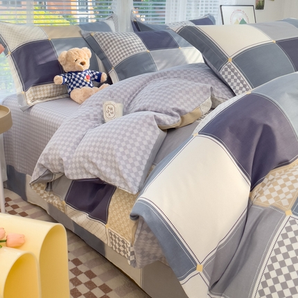 91家纺网 家纺一手货源 找家纺 （总）铭博家纺 2025新款直播爆款100%全棉吊边一字绣工艺款13070印花全棉四件套