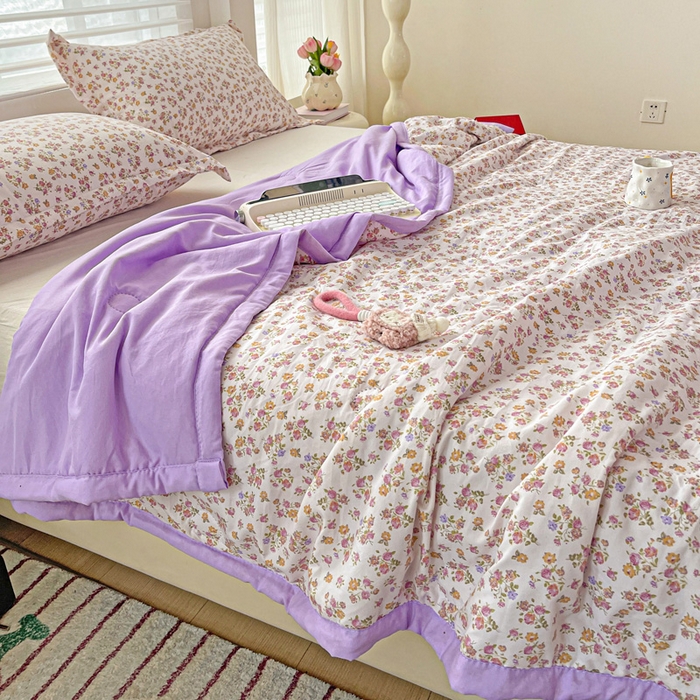 91家纺网 家纺一手货源 找家纺 富艺隆 2025新款水洗棉双层纱夏被 久期诗华紫