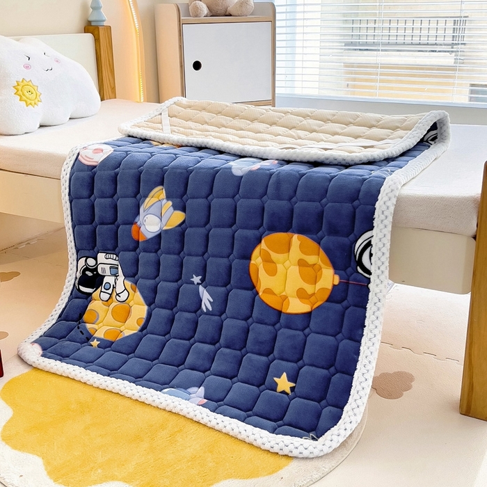 91家纺网 家纺一手货源 找家纺 梵赫家纺2024新款牛奶绒床护垫床垫幼儿园床垫儿童床垫可水洗 垫套-太空旅行