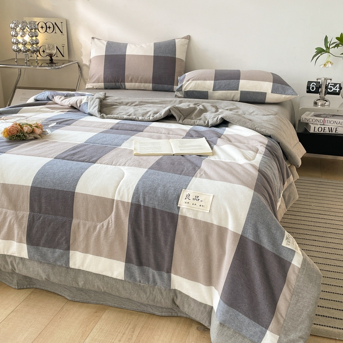 91家纺网 家纺一手货源 找家纺 2025梦初语新款无印风棉花夏被 蓝灰大格