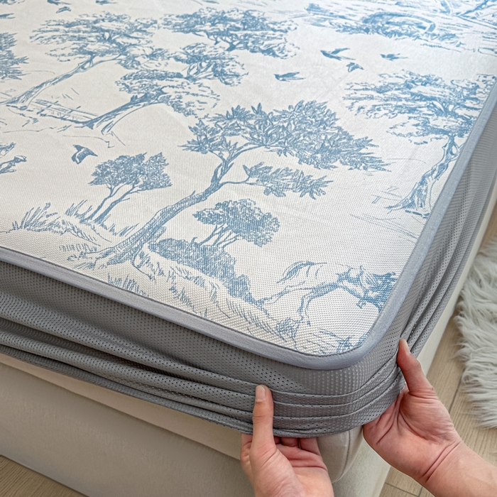 91家纺网 家纺一手货源 找家纺 （总）迪乐妮 2025新款真冰藤印花床笠款凉席