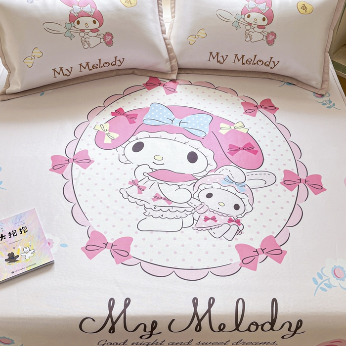 91家纺网 家纺一手货源 找家纺 博雅 2025新款三丽欧A类大版数码印花1200D冰丝凉席凉席席子 小花美乐蒂