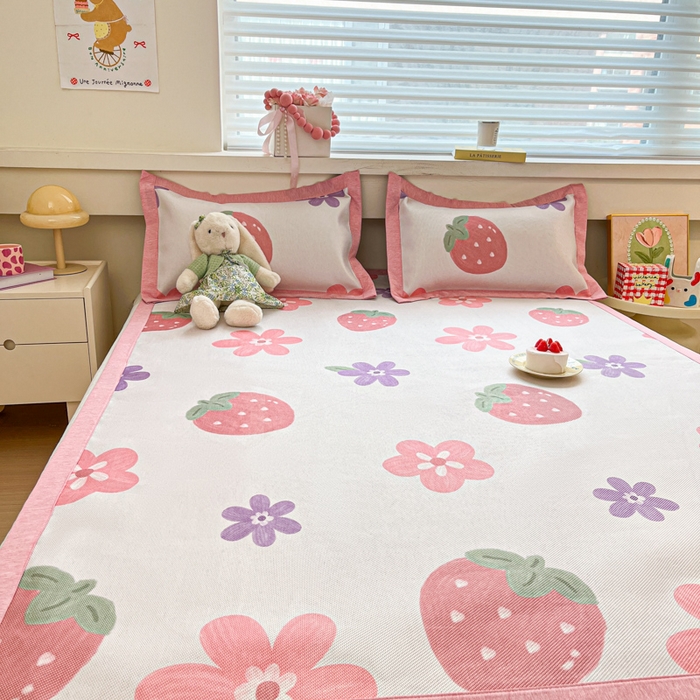 91家纺网 家纺一手货源 找家纺 迪乐妮 2025新款印花真冰藤冰凉席 甜心草莓