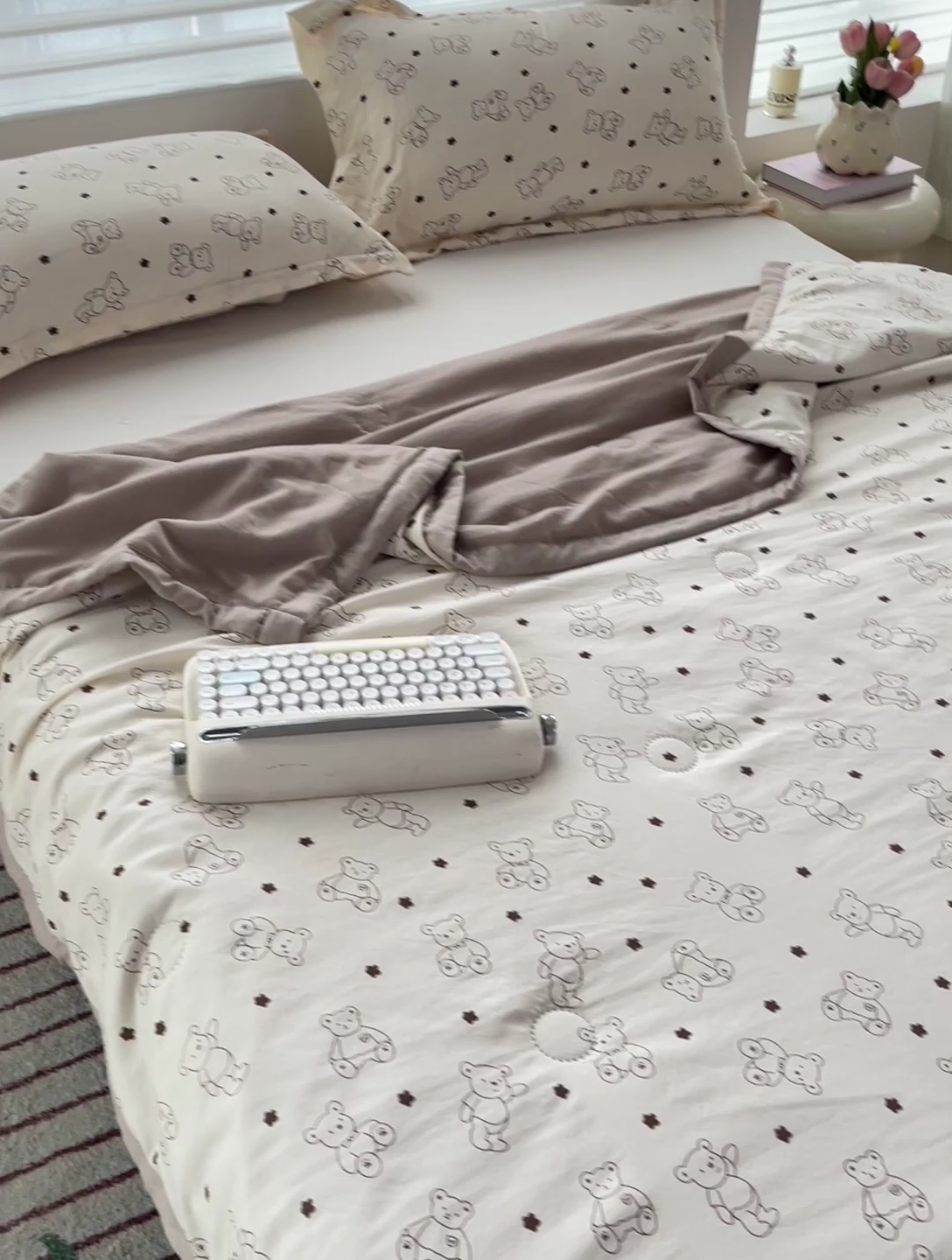 91家纺网 家纺一手货源 找家纺 富艺隆 2025新款水洗棉双层纱夏被 小熊院长