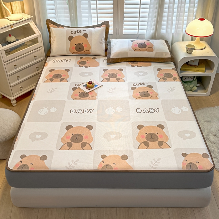 91家纺网 家纺一手货源 找家纺 迪乐妮 2025新款真冰藤印花床笠款凉席 卡比巴拉