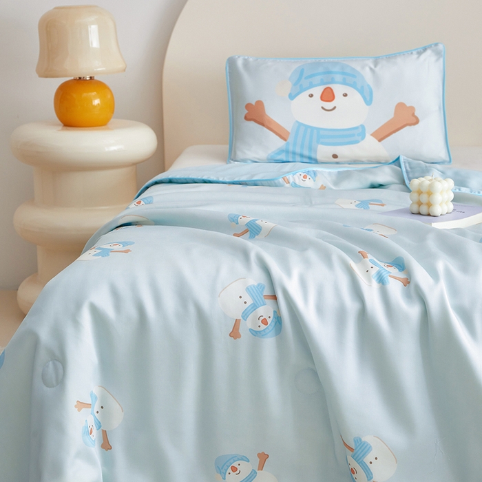 91家纺网 家纺一手货源 找家纺 荷马之梦 2025新款A类60s原创手绘卡通大豆纤维儿童夏被 小雪人