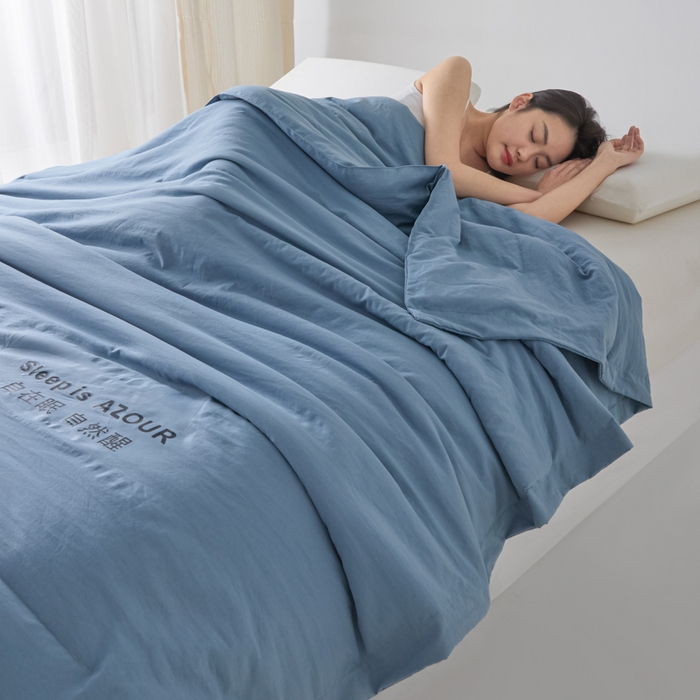 91家纺网 家纺一手货源 找家纺 闲鱼家纺 2025新款某朵同款深睡Pro夏被 自在眠  自然醒 普鲁士蓝