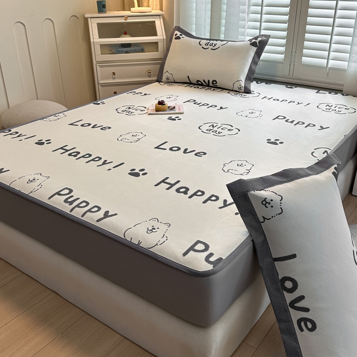 91家纺网 家纺一手货源 找家纺 迪乐妮 2025新款真冰藤印花床笠款凉席 快乐小狗