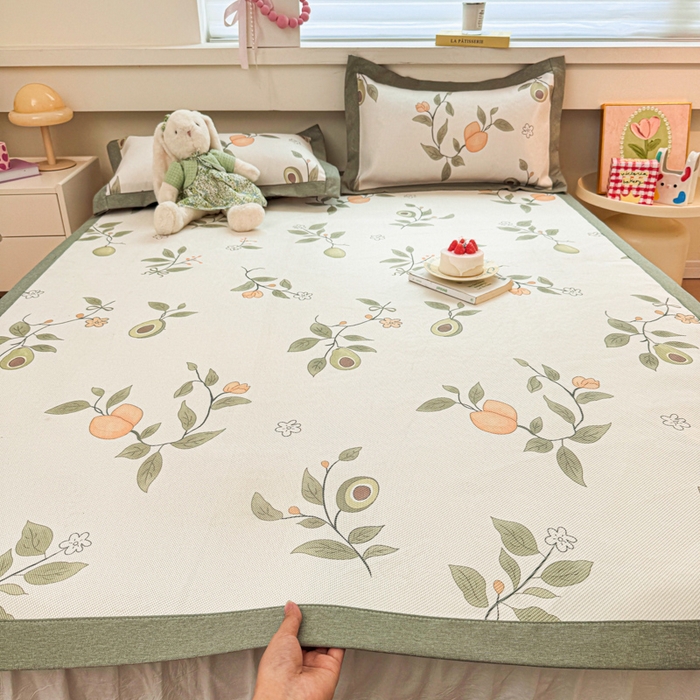 91家纺网 家纺一手货源 找家纺 迪乐妮 2025新款印花真冰藤冰凉席 牛油果