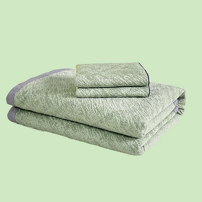 91家纺网 家纺一手货源 找家纺 锦罗绣 2025春夏新款PE中分子凉感提花软凉席席子 流金岁月-绿 床单款