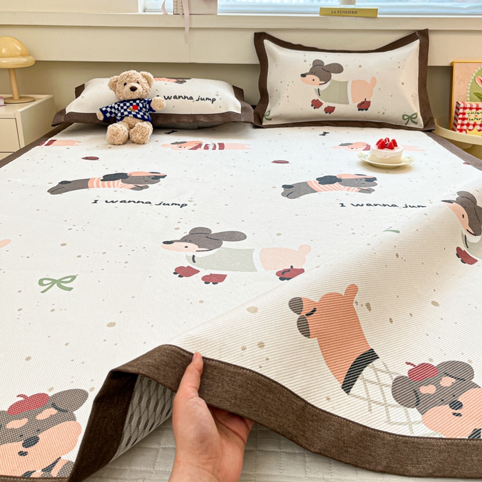 91家纺网 家纺一手货源 找家纺 迪乐妮 2025新款印花真冰藤冰凉席 腊肠狗