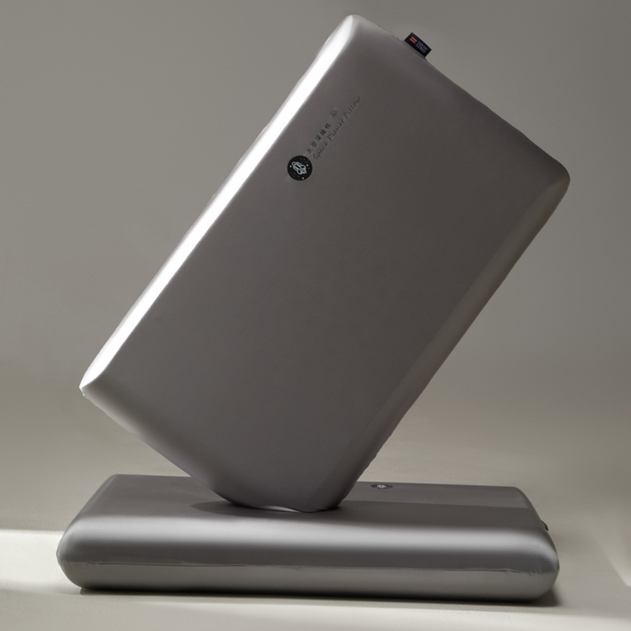 91家纺网 家纺一手货源 找家纺 蔻眠2025新款礼盒装太空深睡记忆枕芯零压护颈枕头 礼盒装-灰色42*70*6cm/只