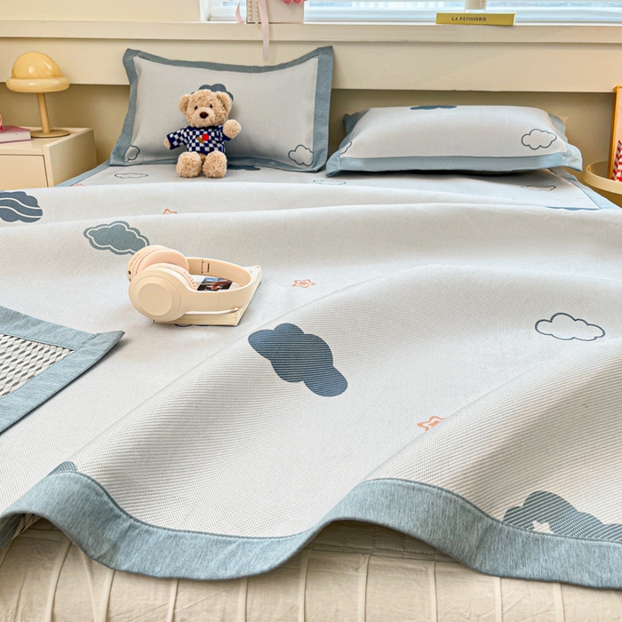 91家纺网 家纺一手货源 找家纺 迪乐妮 2025新款印花真冰藤冰凉席 蓝天白云