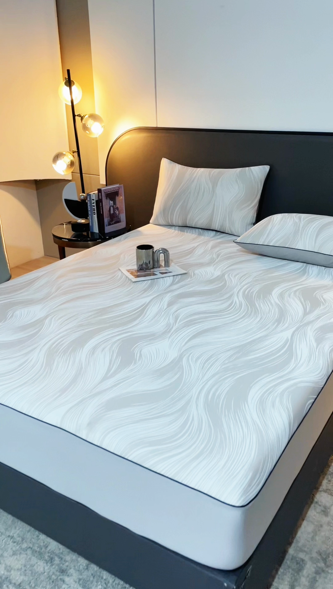 91家纺网 家纺一手货源 找家纺 锦罗绣 2025春夏新款PE中分子凉感提花软凉席席子 极简主义-香槟 床笠款