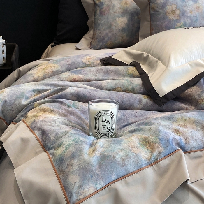 91家纺网 家纺一手货源 找家纺 佳汐蓝2025新款典雅诗意花卉全棉印花四件套券后不低于438/458元 时光之恋-柔雾蓝