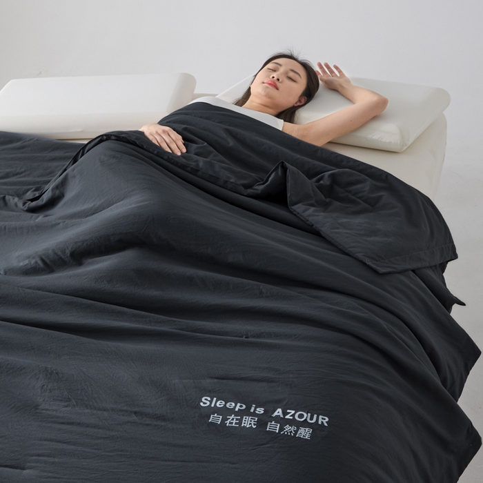 91家纺网 家纺一手货源 找家纺 闲鱼家纺 2025新款某朵同款深睡Pro夏被 自在眠  自然醒 深灰
