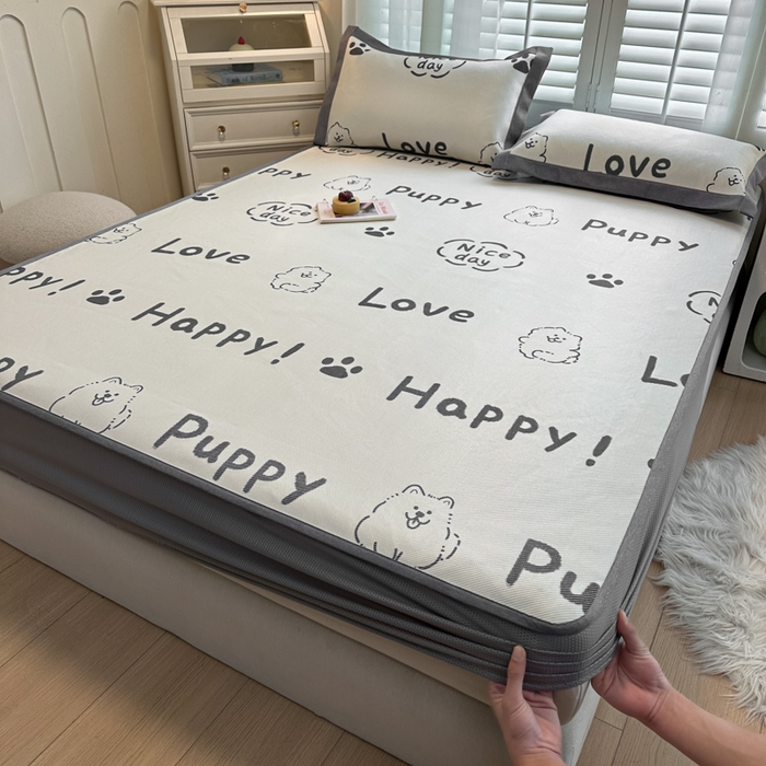 91家纺网 家纺一手货源 找家纺 迪乐妮 2025新款真冰藤印花床笠款凉席 快乐小狗