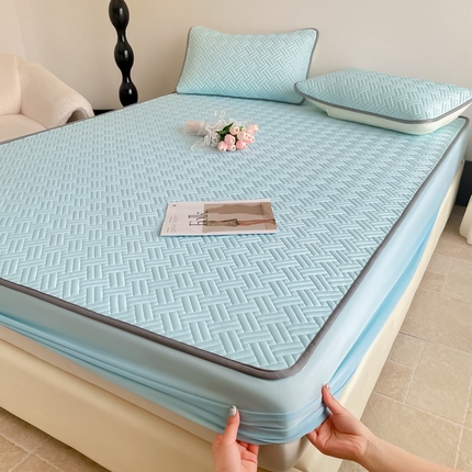 91家纺网 家纺一手货源 找家纺 2025新款加厚乳胶床笠款经典纯色夏被套件 饼干花-湖蓝