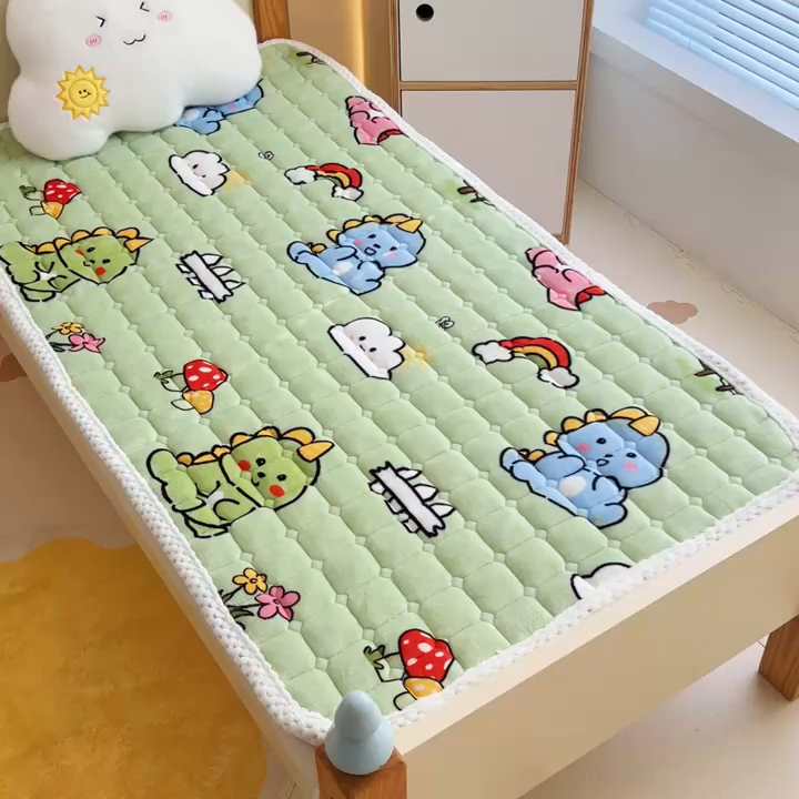 91家纺网 家纺一手货源 找家纺 梵赫家纺2024新款牛奶绒床护垫床垫幼儿园床垫儿童床垫可水洗 垫套-恐龙集结
