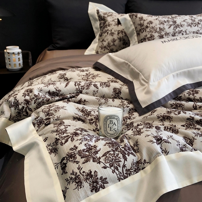 91家纺网 家纺一手货源 找家纺 佳汐蓝2025新款典雅诗意花卉全棉印花四件套券后不低于438/458元 柏林庄园-奢红棕