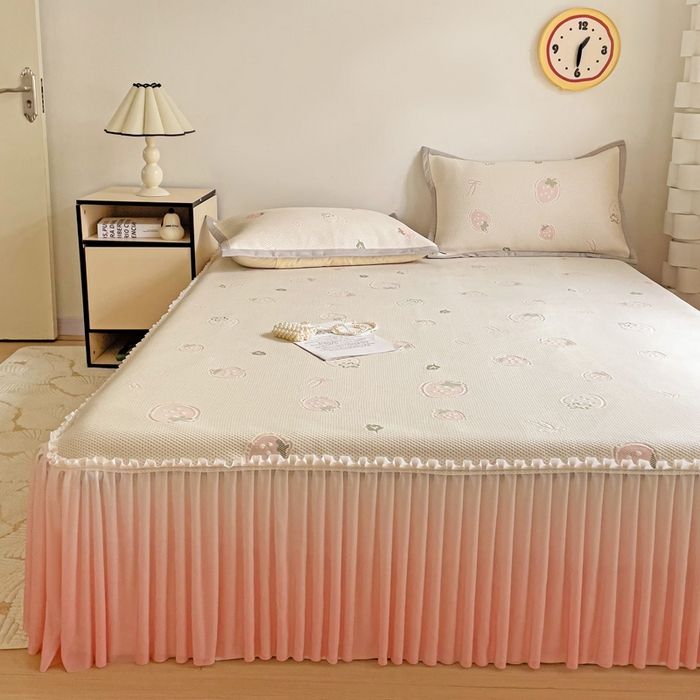 91家纺网 家纺一手货源 找家纺 （总）富馨莱 2025春夏新款公主仙女风480克PE凉感凉豆豆床裙凉席三件套