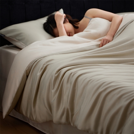 凯磊家纺 2025新款.兰精天丝纯色四件套 柔绿米境