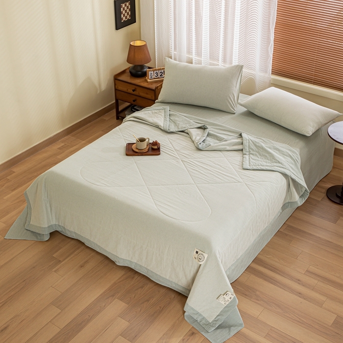 91家纺网 家纺一手货源 找家纺 鑫棉坊 2025新款全棉色织水洗棉A类棉花夏被可机洗空调被四件套床单枕套 浅绿谧意