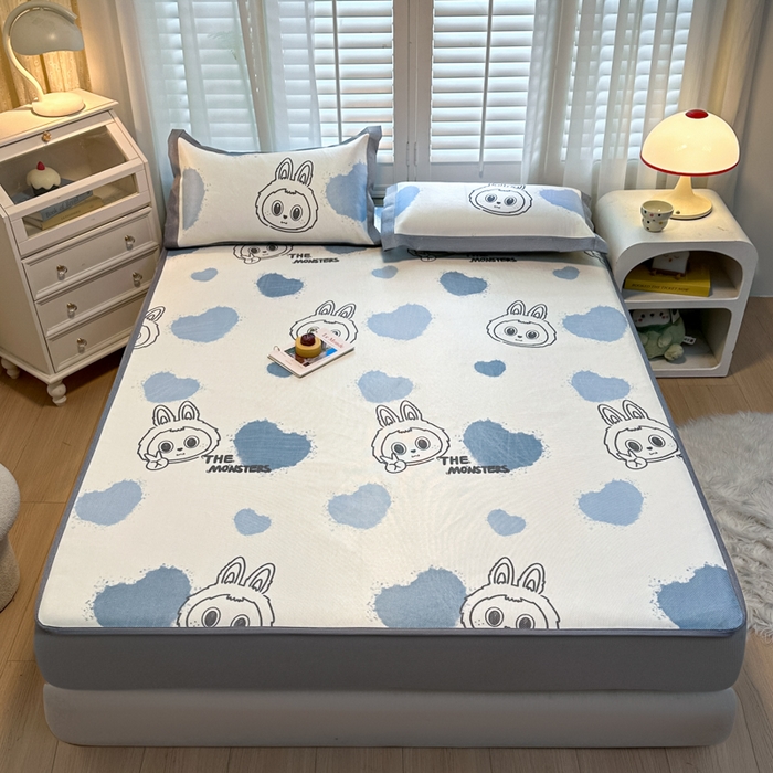 91家纺网 家纺一手货源 找家纺 迪乐妮 2025新款真冰藤印花床笠款凉席 小怪兽