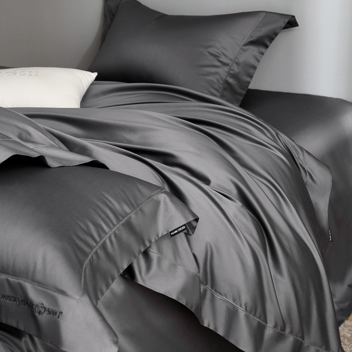 91家纺网 家纺一手货源 找家纺 佳汐蓝 2025新款奢简高支棉柔雾奢缎长绒棉四件套券后不低于628/648元 百慕灰