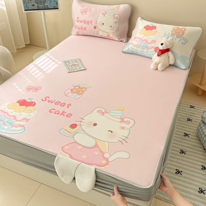 91家纺网 家纺一手货源 找家纺 慕尚家纺 2025新款凉感卡通工艺席床笠-Kitty猫