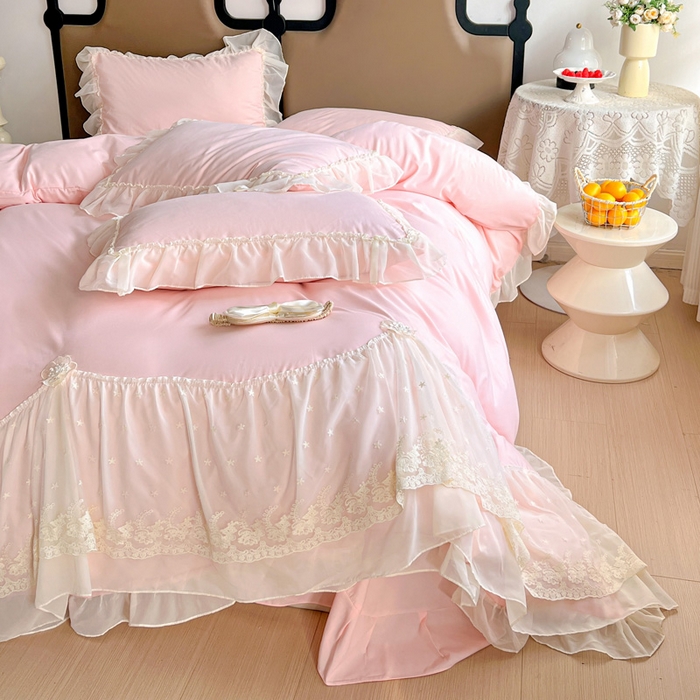 91家纺网 家纺一手货源 找家纺 艺玲家纺 2025新款糯小棉爱丽莎雪纺花边四件套 爱丽莎-粉