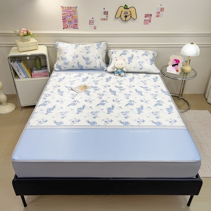 91家纺网 家纺一手货源 找家纺 （总）摩妮卡 2025新款小清新碳光冰丝软席床笠款单床笠三件套