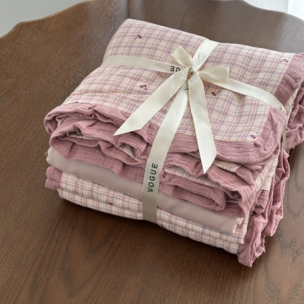 91家纺网 家纺一手货源 找家纺 （总）黛馨 2025新款全棉纯棉A类小清新双层纱四件套-皱皱边系列