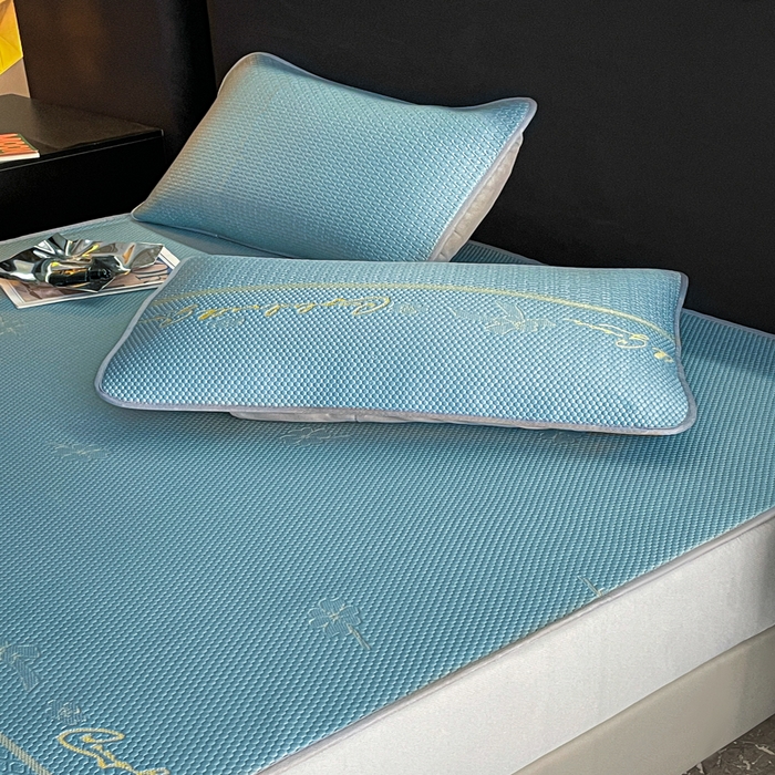 91家纺网 家纺一手货源 找家纺 2025新款提花冰豆豆凉席床笠床席三件套幸运草系列 幸运草-蓝