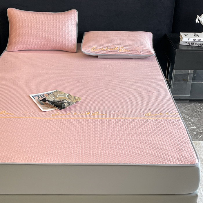 91家纺网 家纺一手货源 找家纺 2025新款提花冰豆豆凉席床笠床席三件套幸运草系列 幸运草-粉